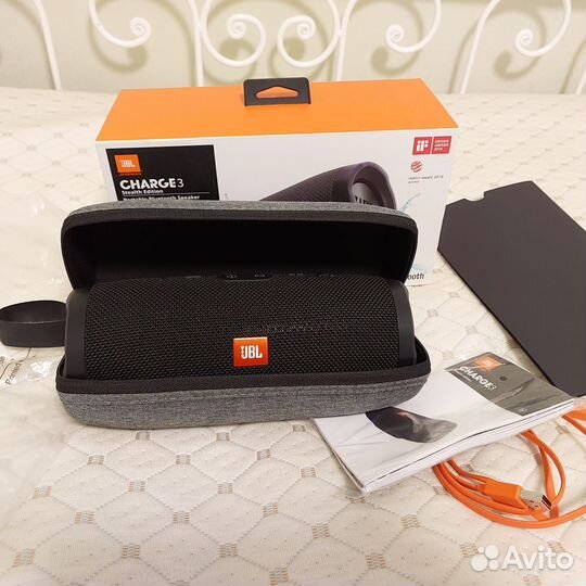 Колонка jbl charge 3