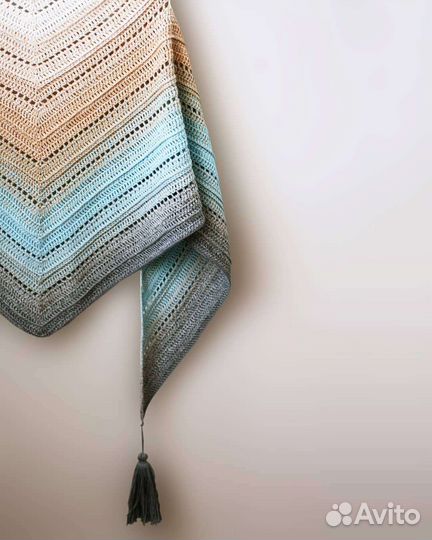 Шаль Бактус новый ручная работа