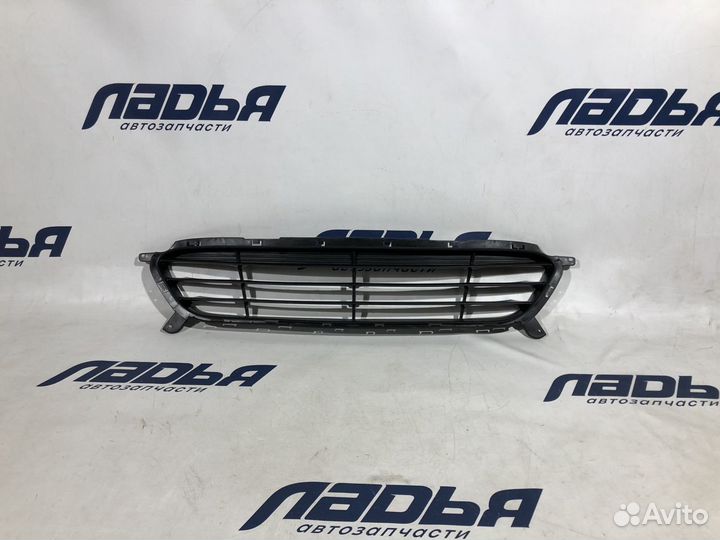 Решетка бампера Hyundai Solaris(10) нижняя
