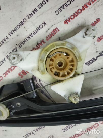 Стеклоподъемник w212 Mercedes задний левый