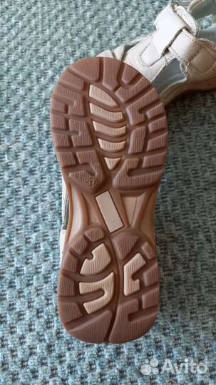 Продам сандали