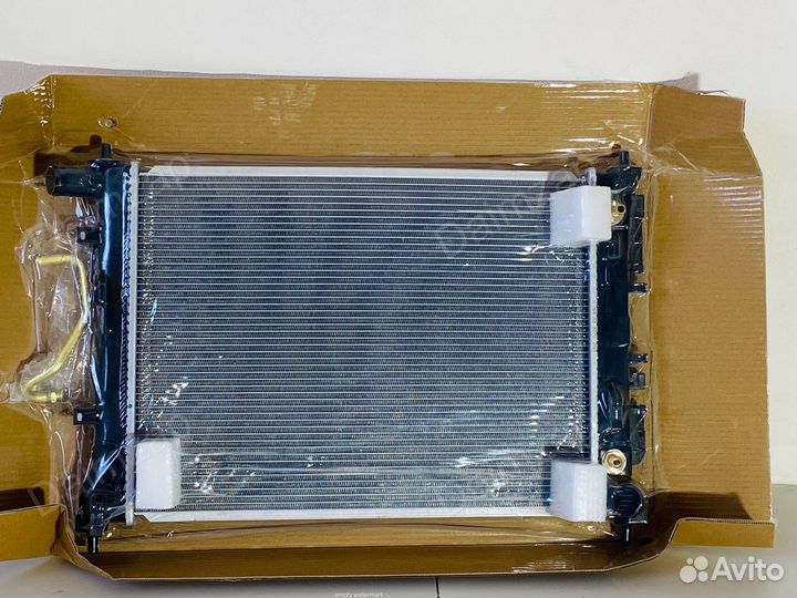 Радиатор охлаждения Хендай Солярис 17-20 авт