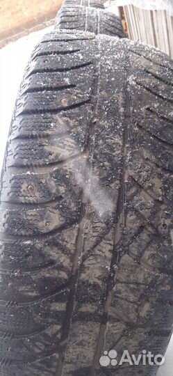 Bridgestone Ice Cruiser 7000 235/60 R17