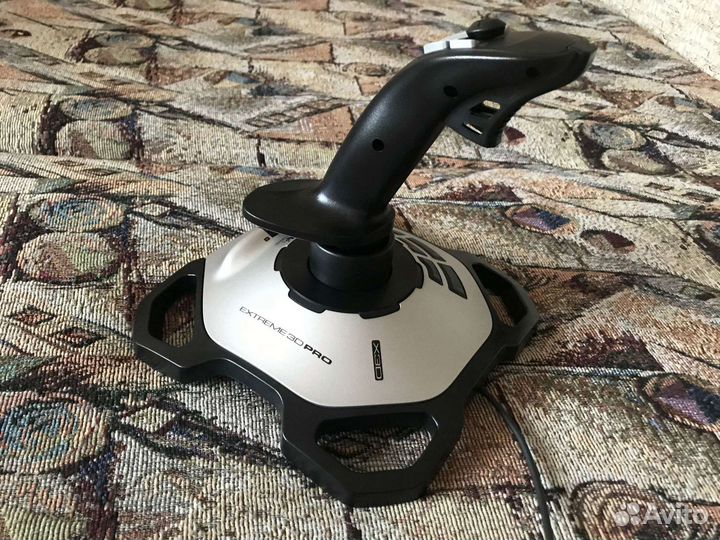 Джойстик Logitech Extreme 3D Pro