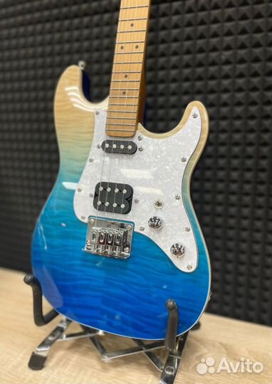 Электроукулеле flight pathfinder tenor TBL