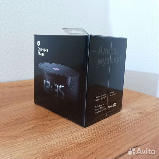 Умная Колонка Яндекс станция Мини с часами Новая