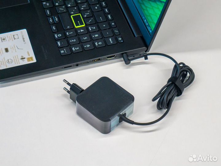 Ноутбук Asus VivoBook 15 oled