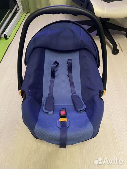 Автомобильная люлька для маленького ребенка