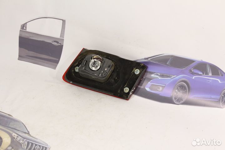 Фонарь крышки багажника задний правый Honda Accord