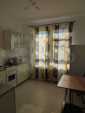 2-к. квартира, 56 м², 13/15 эт.
