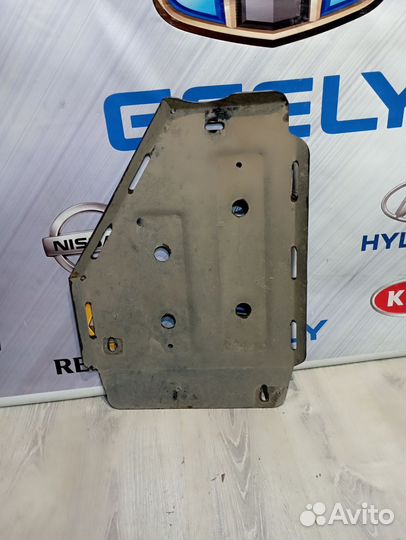 Защита топливного бака бензобака Renault duster