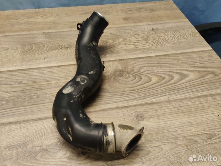 Патрубок воздушного фильтра Toyota LC200 2016г