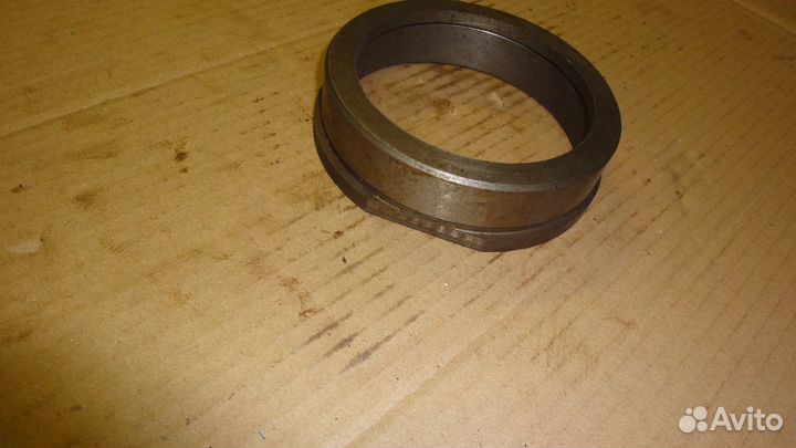 Стакан под-ка 407 дт 77.37.108