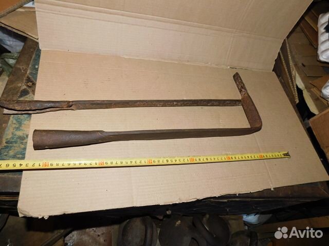 2 старинные,кованные кочерги,ри или ранние советы
