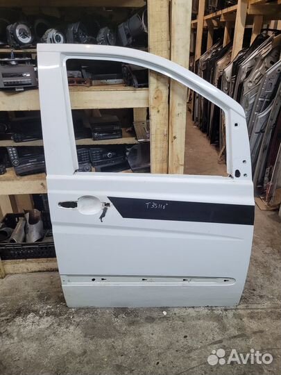 Дверь передня правая W639 Mercedes-Benz