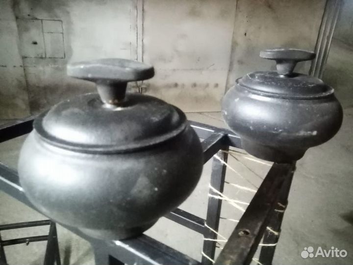 Чугунок с крышкой (объем 0,7л)