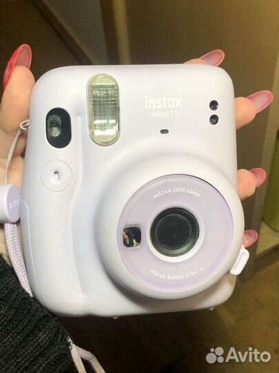 Пленочный фотоаппарат instax 11 mini