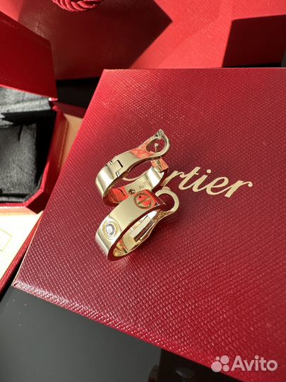 Серьги cartier love золото с бриллиантами