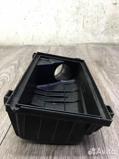 Корпус воздушного фильтра Saab 9-3 кабриолет B204I