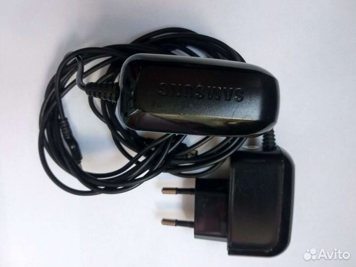 Зарядное устройство для телефона