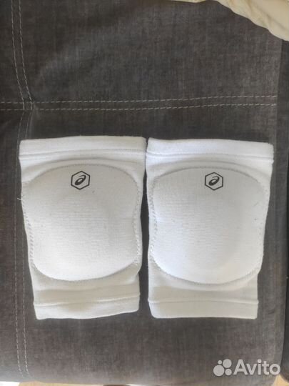 Наколенники