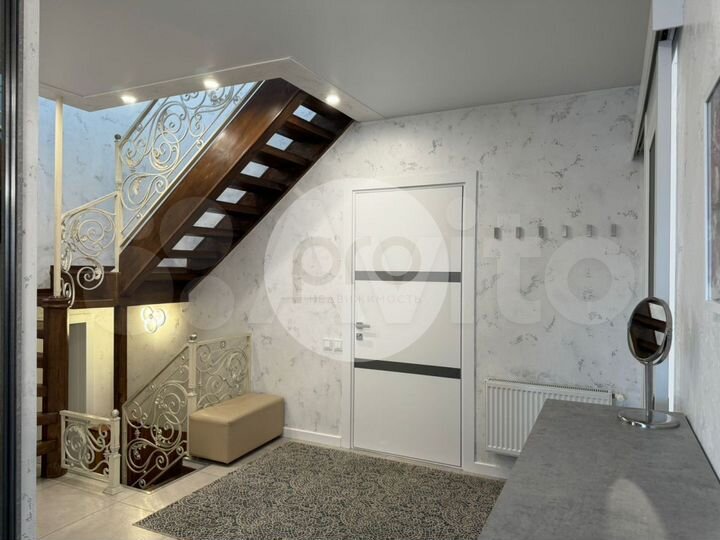 Дом 232,5 м² на участке 10 сот.