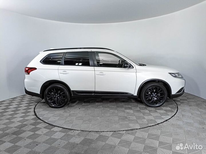 Mitsubishi Outlander 2.0 CVT, 2020, 104 704 км