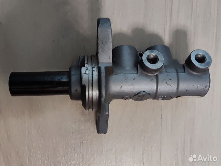 Главный тормозной цилиндр на toyota rav4