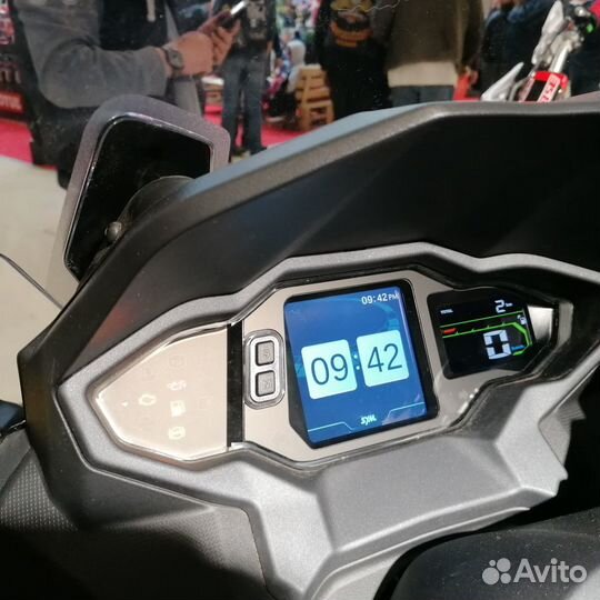 Максискутер maxsym TL 500i