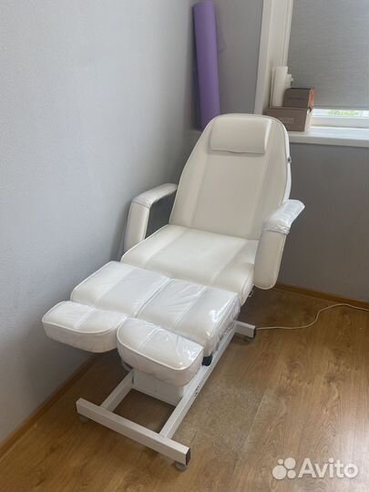 Педикюрное кресло/массажный стол mmkk-1