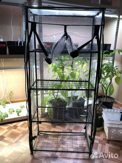 Полки стеллажи для цветов