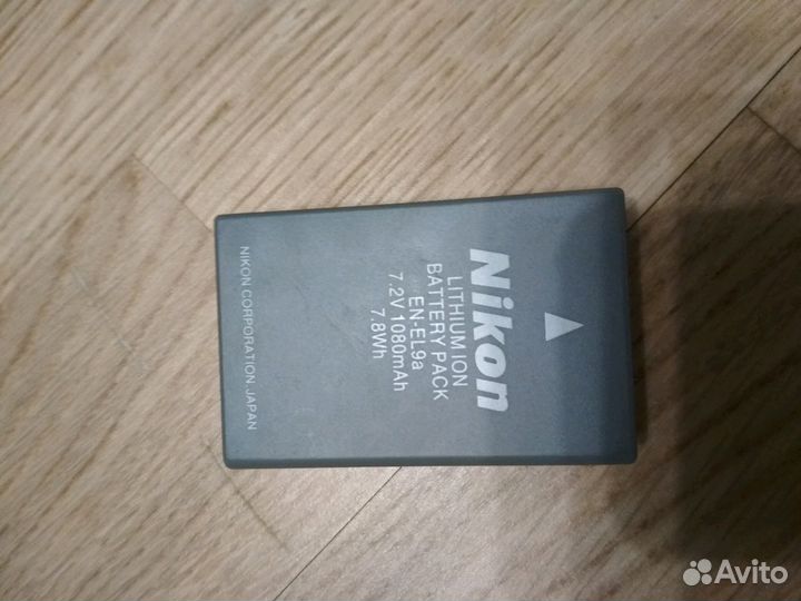 Nikon D40x с объективом