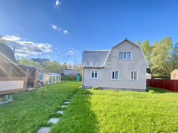 Дача 100 м² на участке 6 сот.