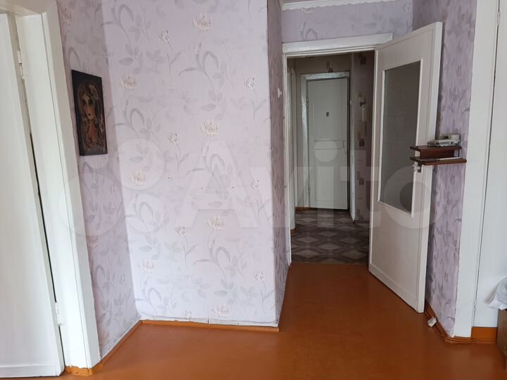 3-к. квартира, 50 м², 3/5 эт.