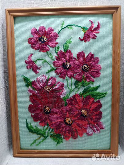 Вышивка в рамке