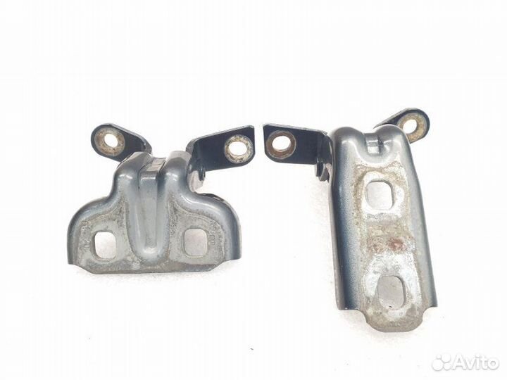 Петля двери задняя правая Chevrolet Cruze 1.6