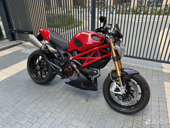 Ducati Monster 1100s