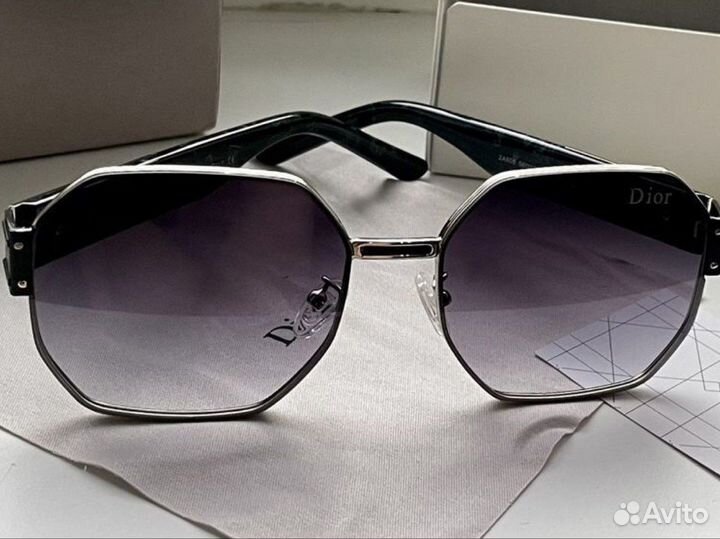 Новые Солнцезащитные очки комплект Christian dior