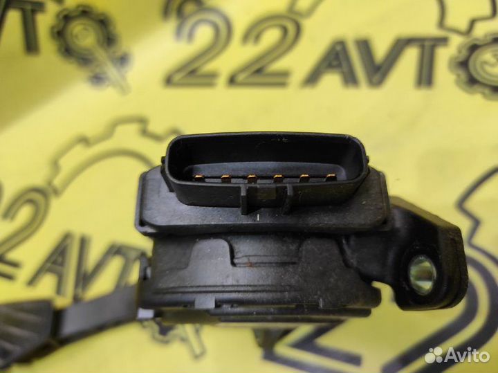 Педаль газа Suzuki Escudo TD54W J20A 05.2005