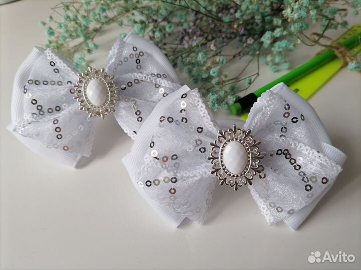 Бантики белые