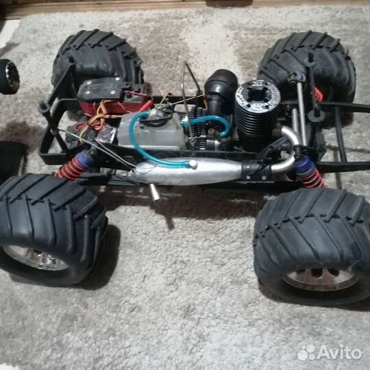 Машина на радио управлении с двс двигателем