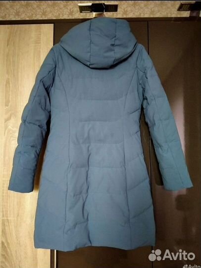 Пуховик женский 46