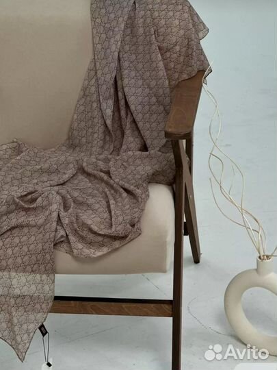 Палантин gucci