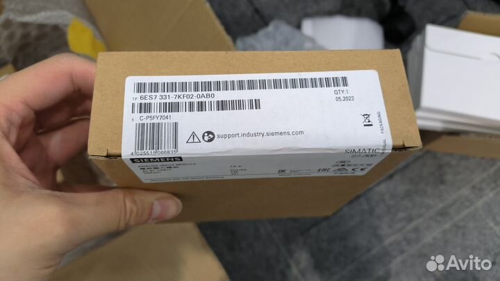 ZR22G-100-C-E-C-R-M-EA/CV