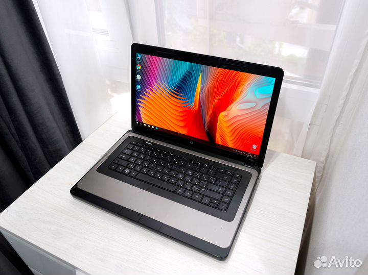 Мощный офисный ноутбук HP (8 Гб озу)