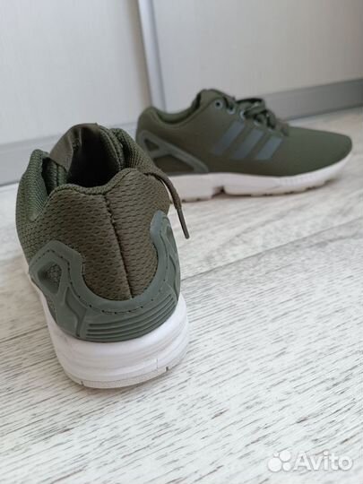 Кроссовки adidas для мальчика 36.5