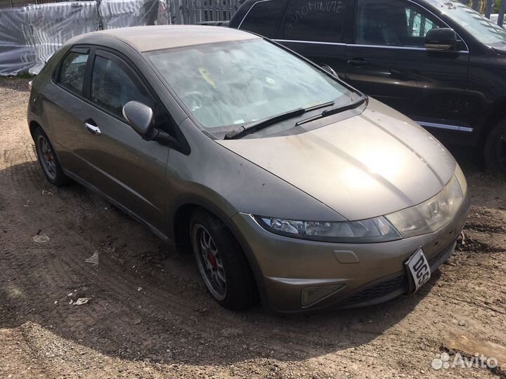 В разборе (запчасти) Honda Civic 5d