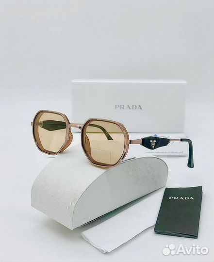 Хамелион солнцезащитные очки Prada