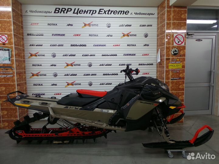 Снегоход BRP Ski-doo Summit X Expert 154 850 Turbo
