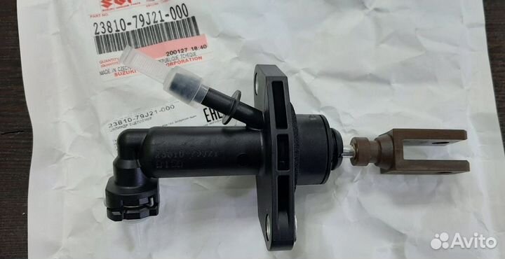 2381079J21 Главный цилиндр сцепления Suzuki SX4